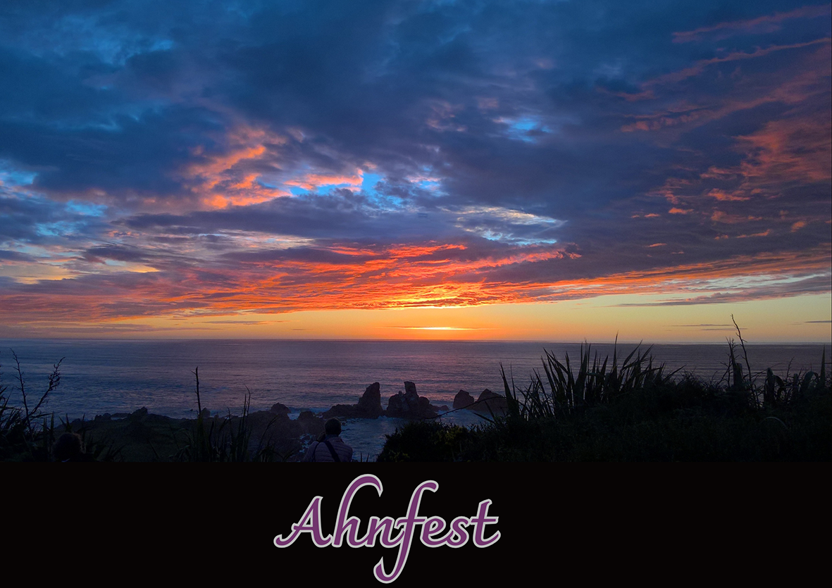 Ahnfest im Jahreskreis mit Kosilona Kraft im golden yoga Dresden Freies Tanzen im Spüren des eigenen Körpers