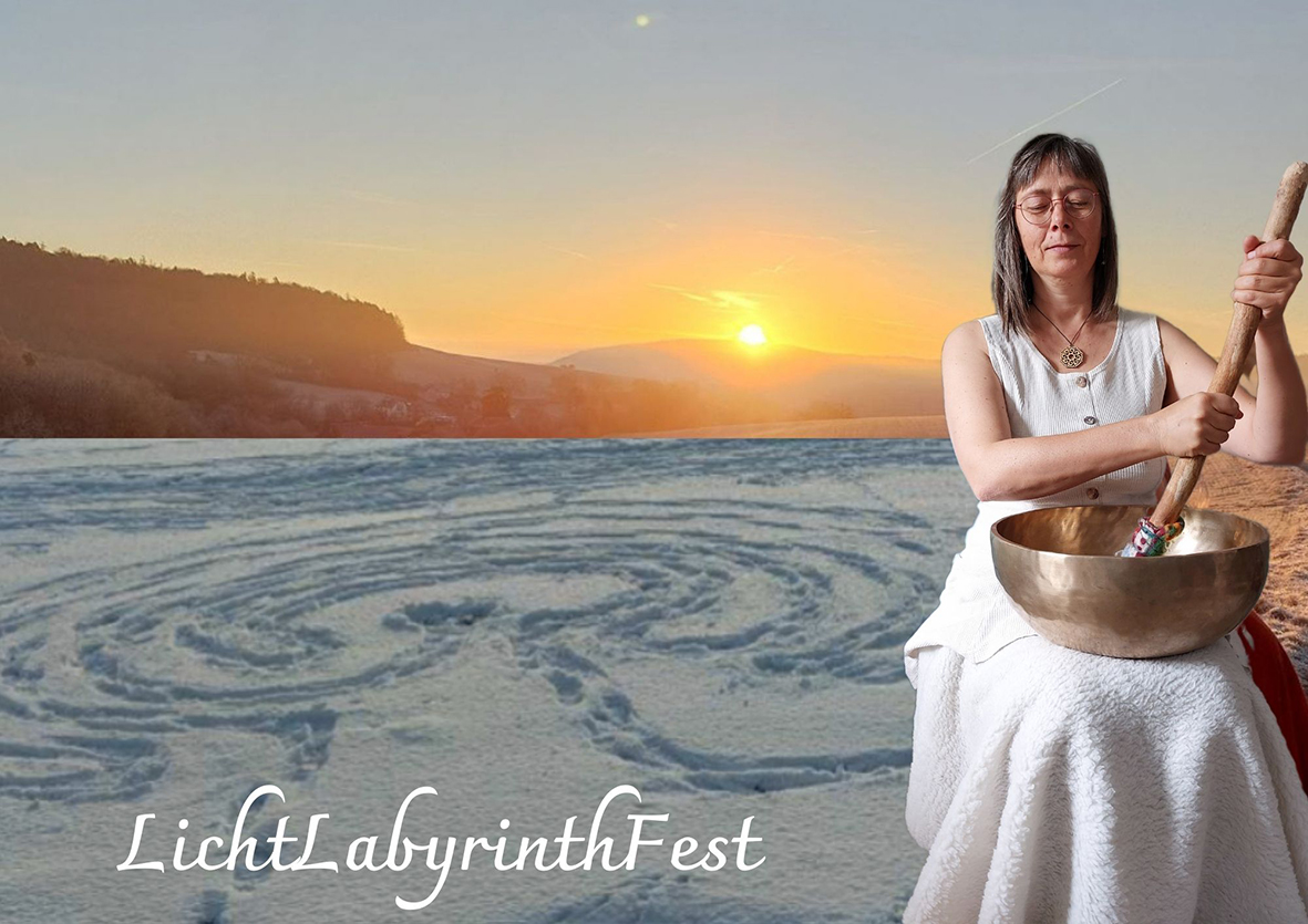 LichtLabyrinthfest im Jahreskreis mit Kosilona Kraft im golden yoga Dresden Freies Tanzen im Spüren des eigenen Körpers